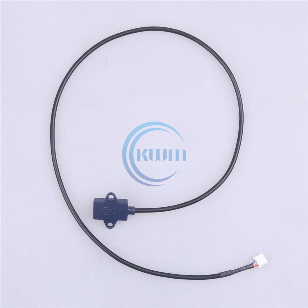 KWM Original new Capacitance Level Transducer Sensor D1CS-D Integrated Circuit IC Chip In stock