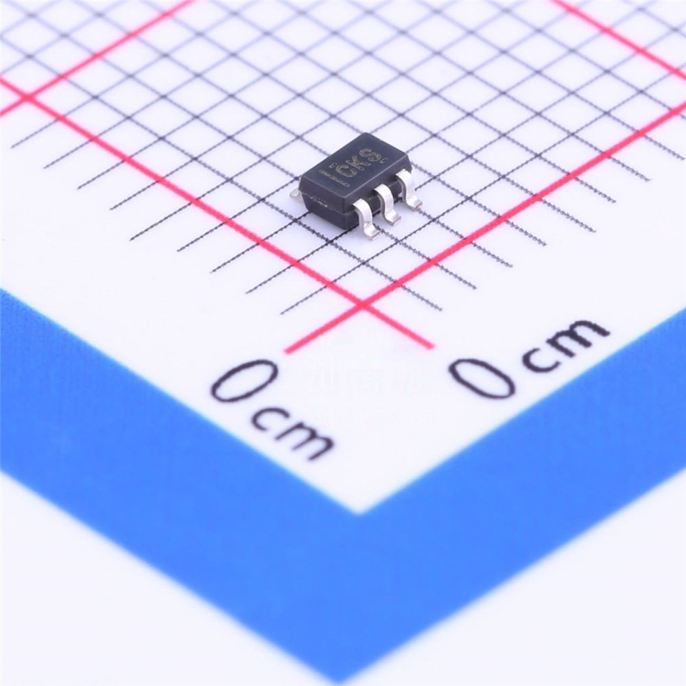 KWM Original new Power management PMIC SC-70-6 TPS61221DCKR Integrated circuit IC chip in stock