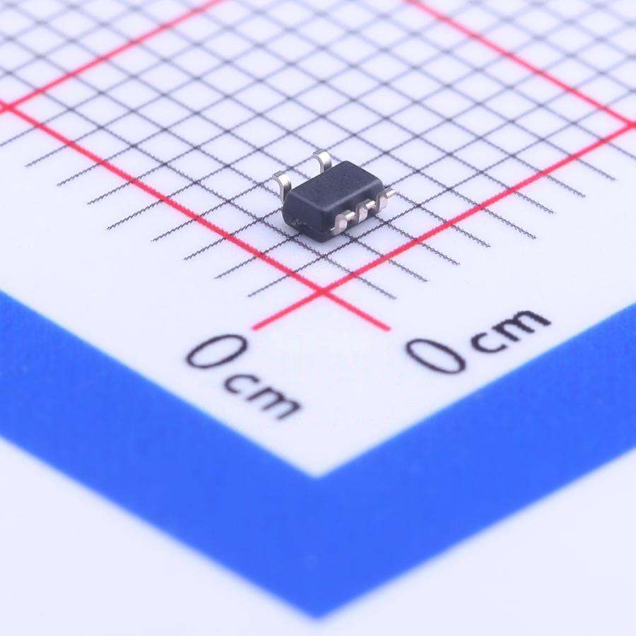 KWM Original new Power management PMIC SC-70-5 TLV70033DCKR Integrated circuit IC chip in stock