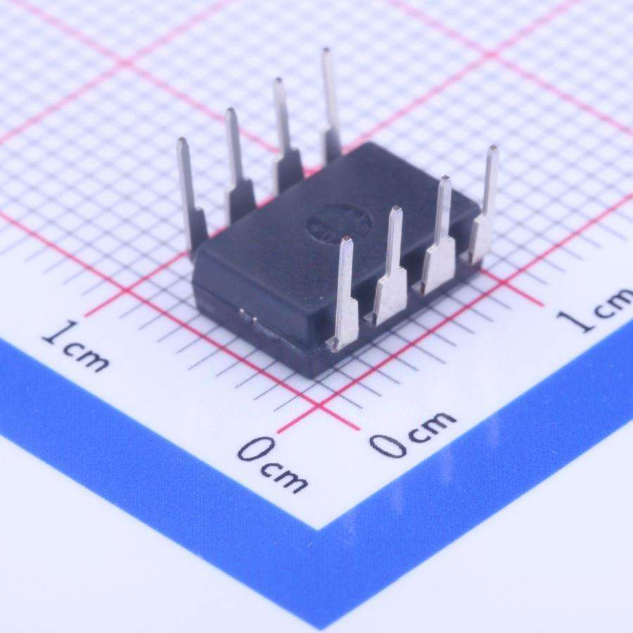 KWM Original new Power management PMIC DIP-8 UC2843AN Integrated circuit IC chip in stock