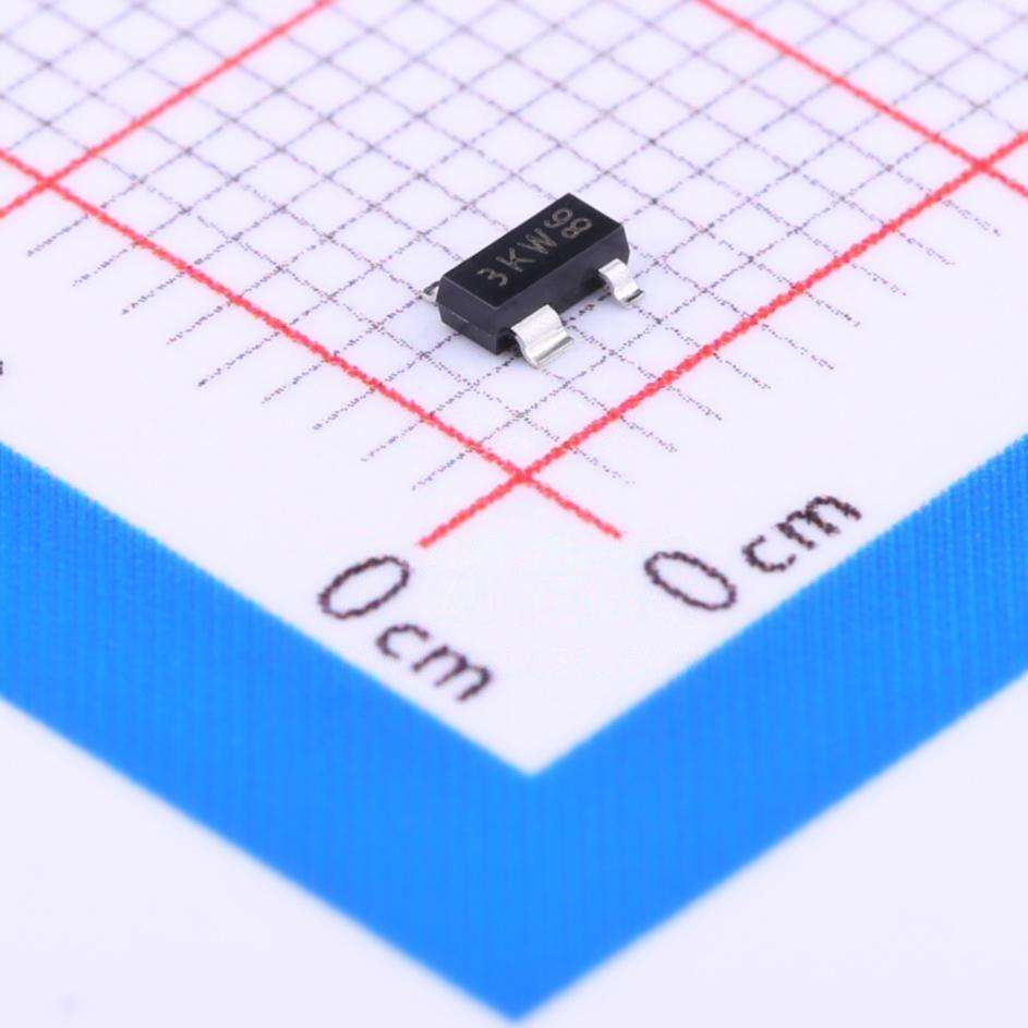 KWM Original new BCV62 Transistor SOT143B BCV62B,215 Integrated circuit IC chip in stock