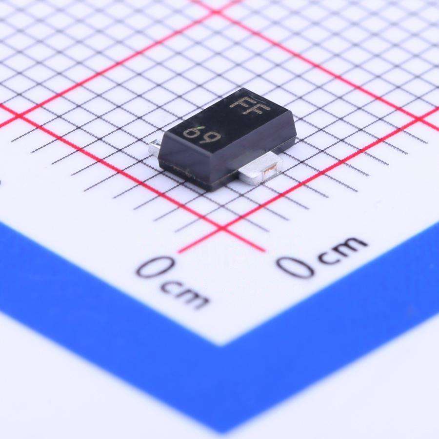 KWM Original new Power management PMIC SOT-89 UA78L15ACPK Integrated circuit IC chip in stock