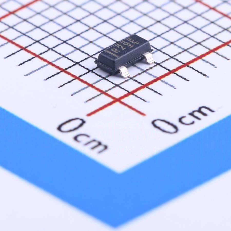 KWM Original new Power management PMIC SOT-23 REF2933AIDBZR Integrated circuit IC chip in stock